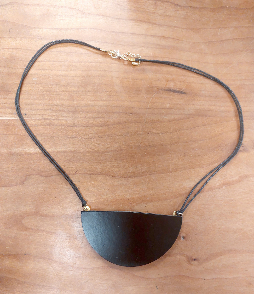 Large semi circle Necklace - Black