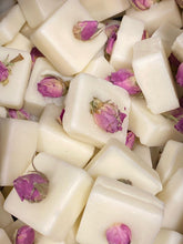 Load image into Gallery viewer, Soy Wax Melts - Fresh Linen
