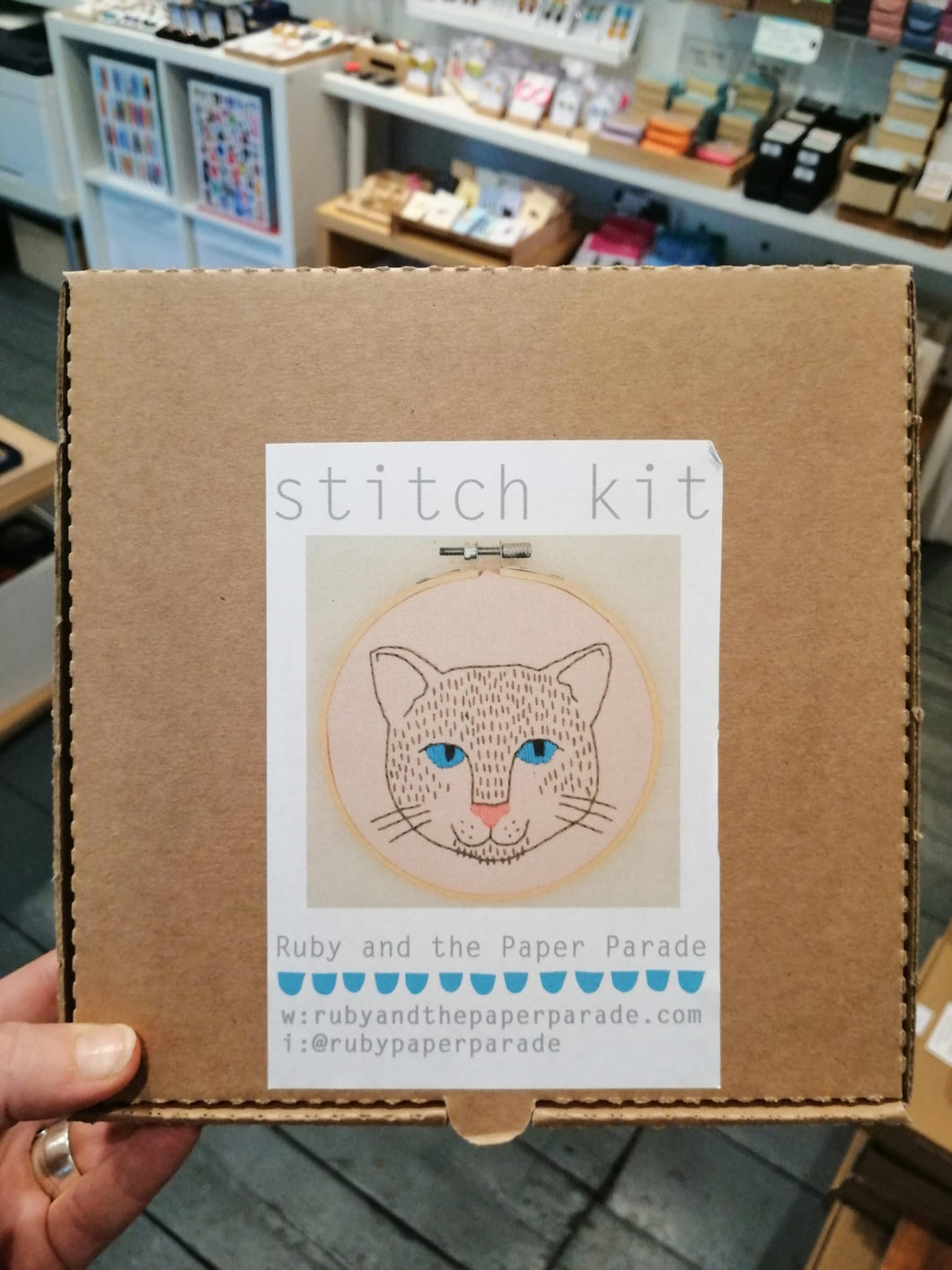 Grey cat stitch kit